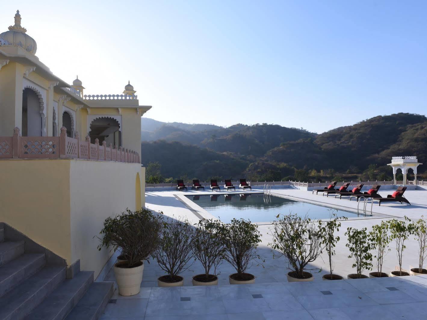 Hotel The Castle Mewar Rāma Exterior foto